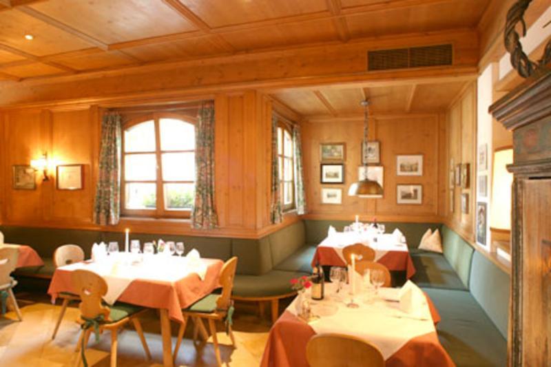Zum Hirschen Hotel